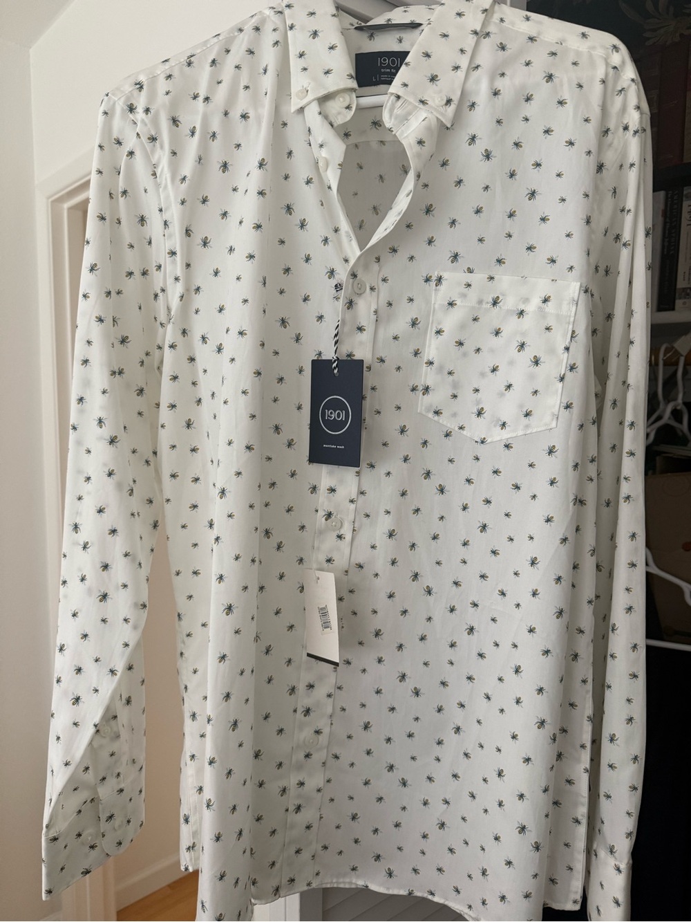 1901 Men's White Button-Down Shirt with Small Green Palm Print
